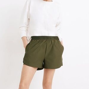 SOLD! 💚MADWELL Pull-On Short in Kale